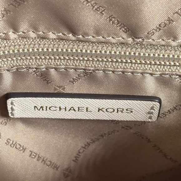 Michael Kors Cindy Large Dome Satchel Handbag Crossbody Shoulder Bag Purse - Picture 10 of 16